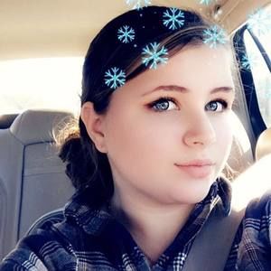 Meet your Posher, Karissa